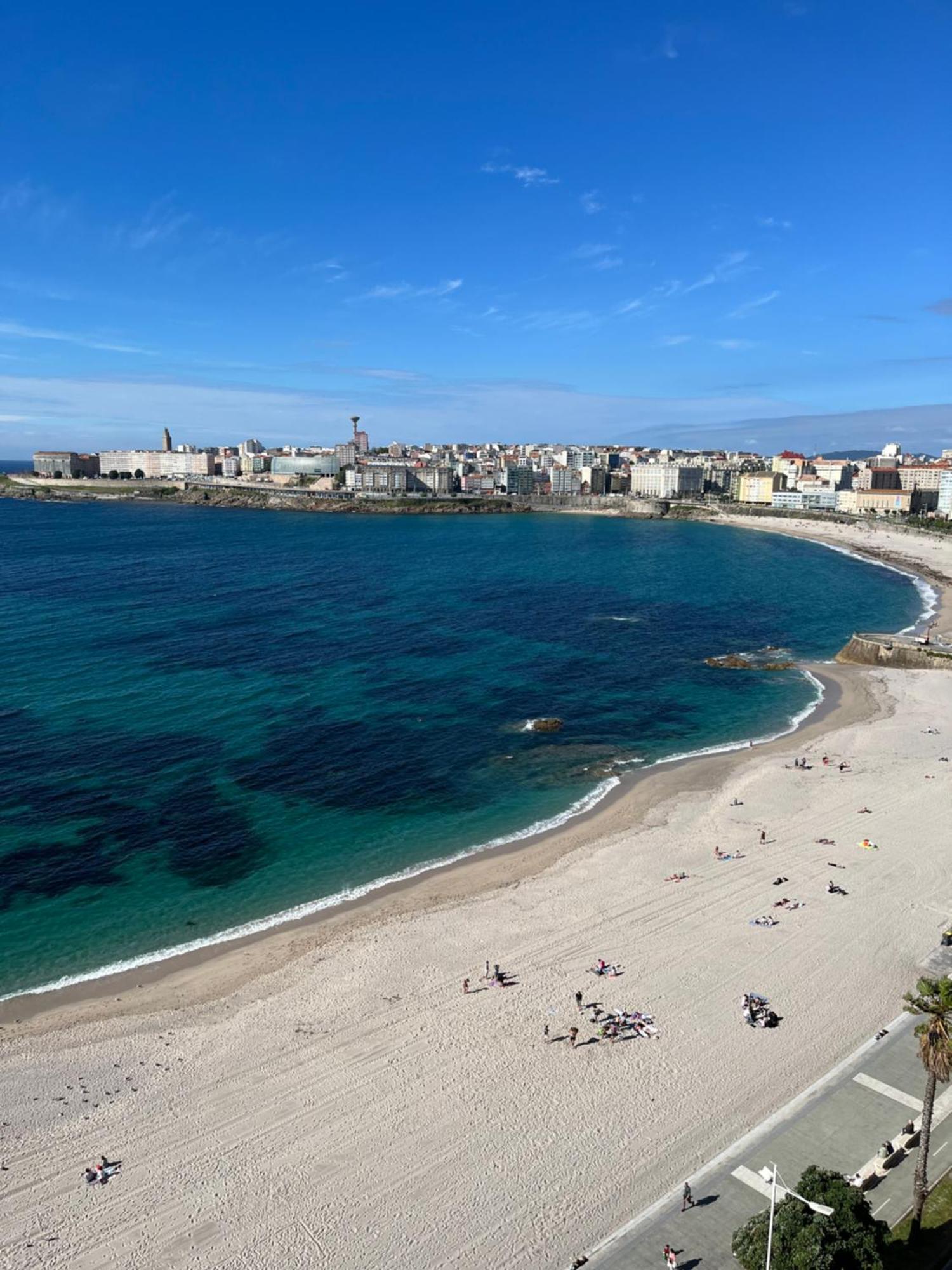 Primera Linea Playa Riazor A Coruña Exteriör bild